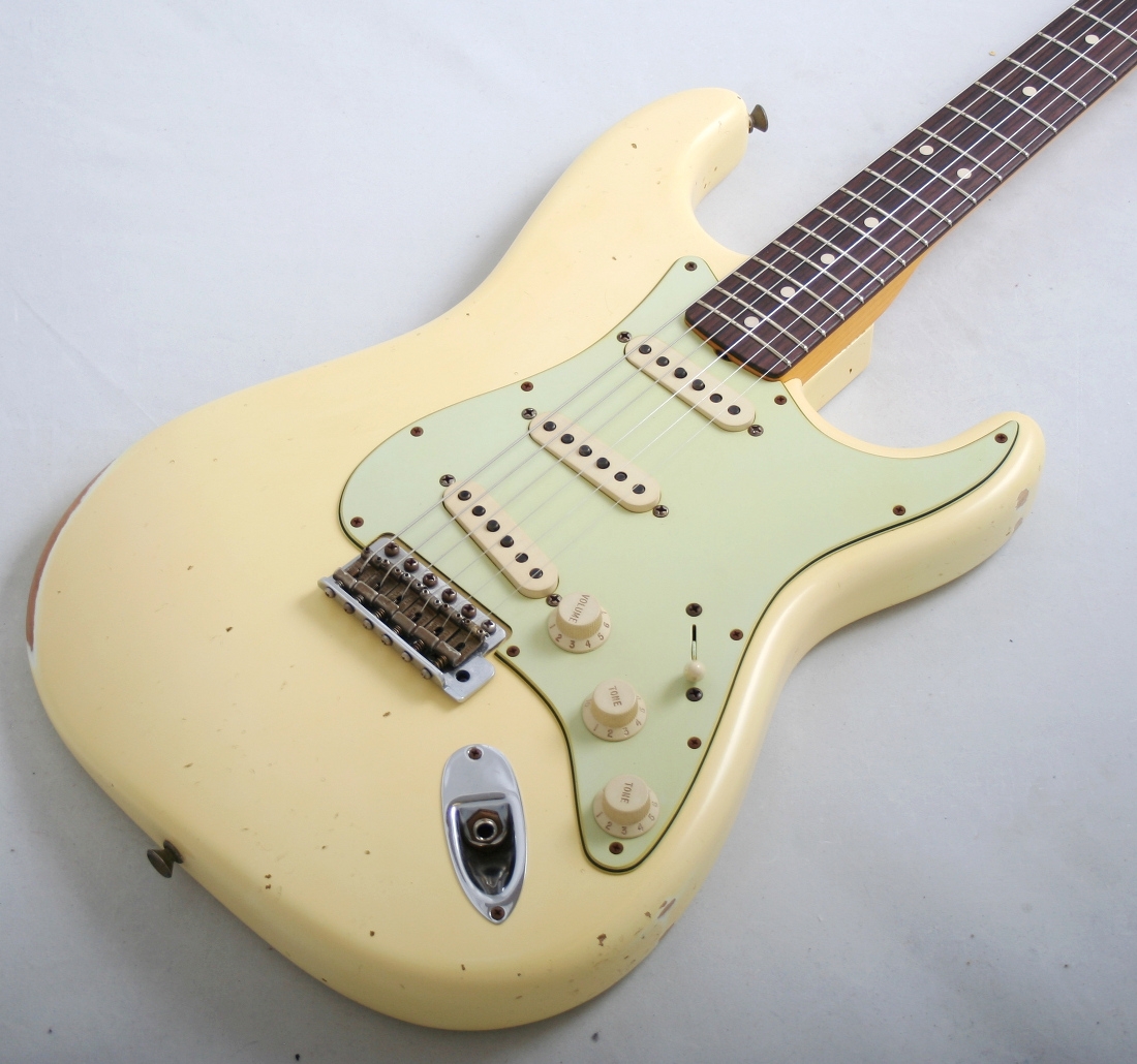Vintage White Fender Stratocaster 63