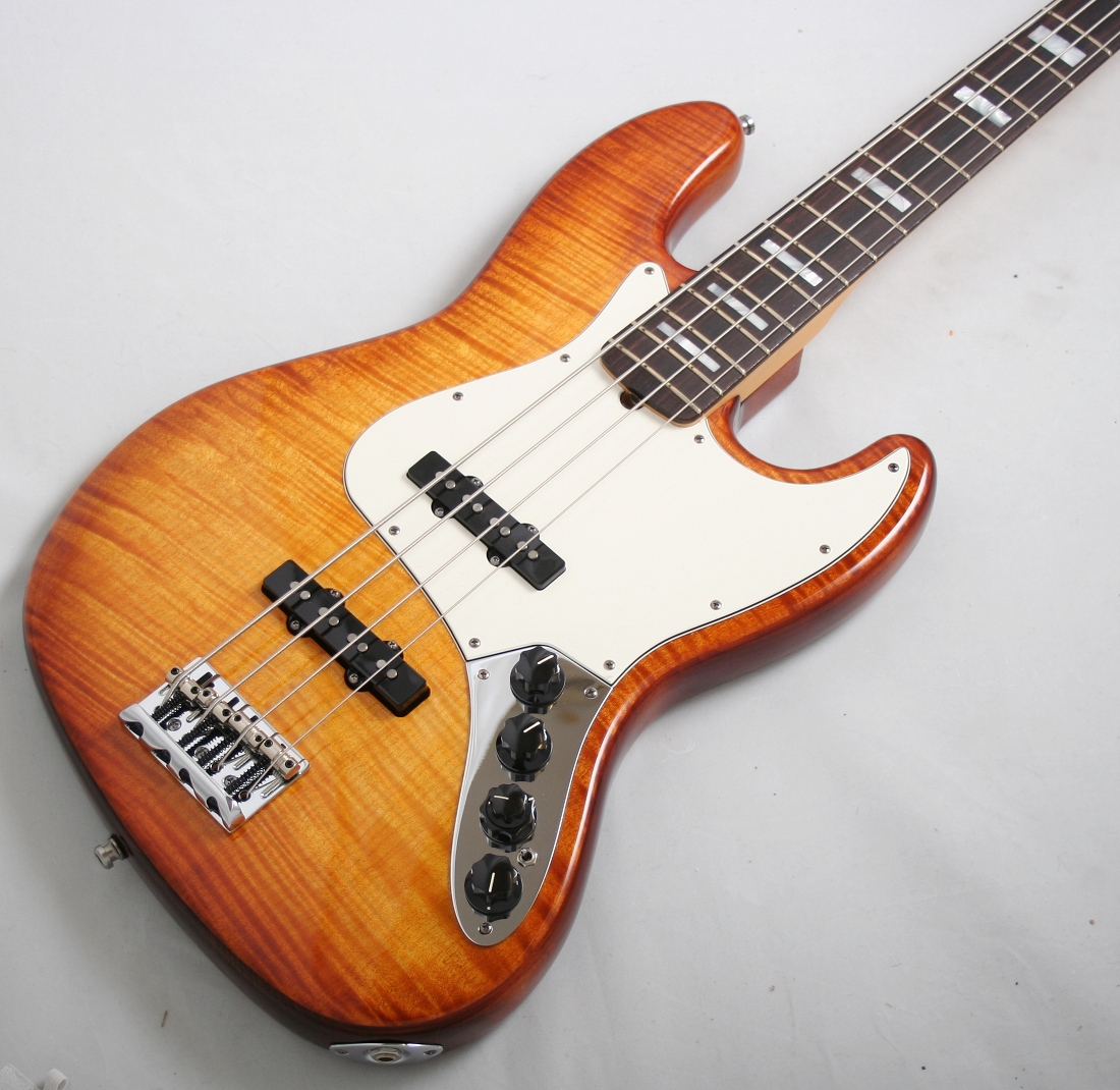 Fender Select Active Jazz Bass Tobacco Sunburst 1670