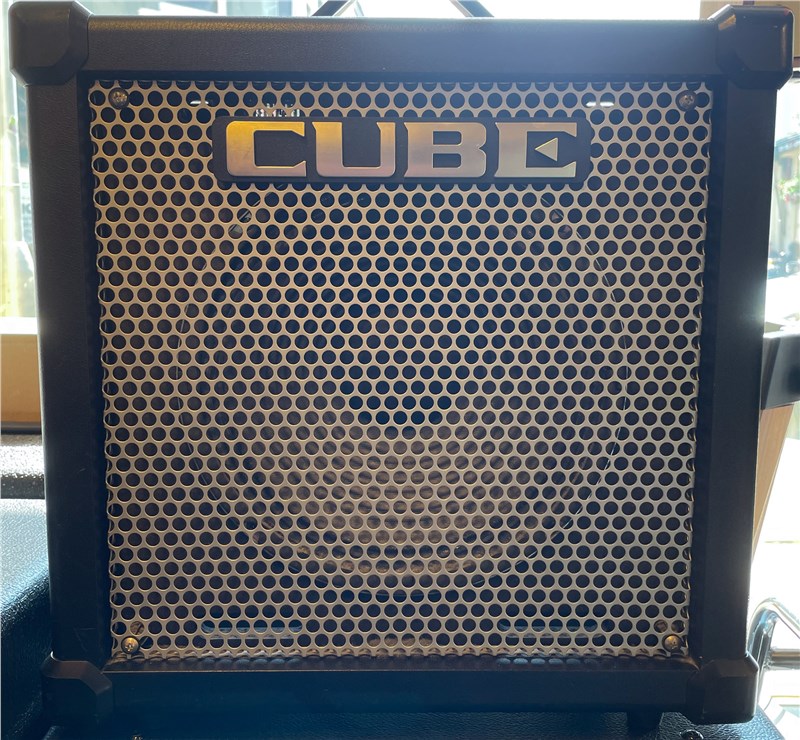 roland cube 40gx